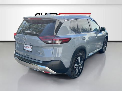 Used 2023 Nissan Rogue Platinum w/ Platinum Premium Package image 7