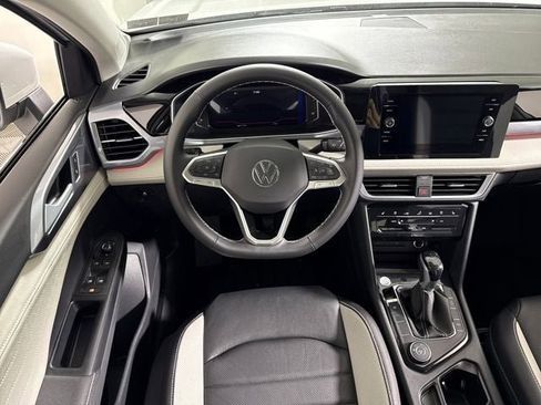 New 2026 Volkswagen Taos SEL image 15