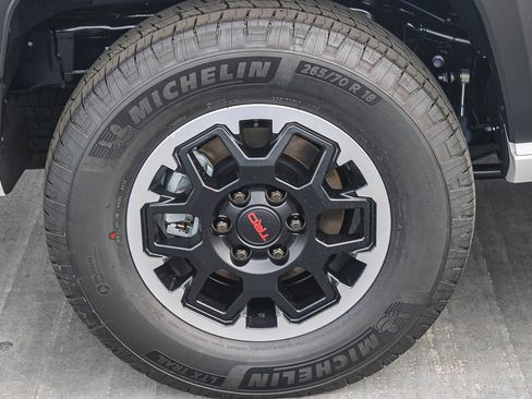 New 2026 Toyota 4Runner TRD Off-Road AWD/4WD image 12