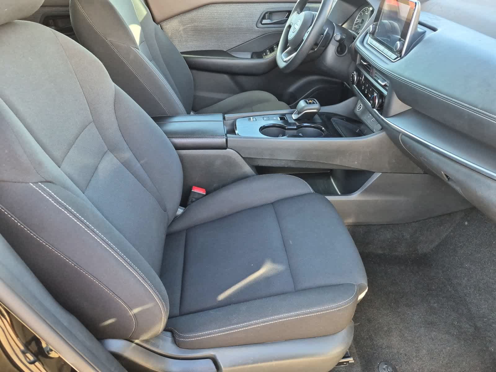 Used 2023 Nissan Rogue S FWD image 21