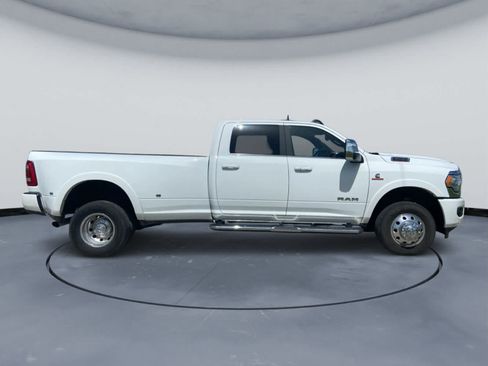 Used 2024 RAM 3500 Limited AWD/4WD image 8