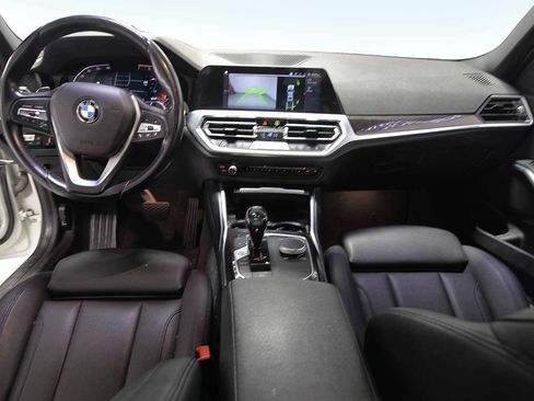 Used 2019 BMW 330i Sedan w/ Convenience Package RWD image 13