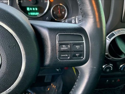 Used 2017 Jeep Wrangler Sahara w/ Connectivity Group image 21