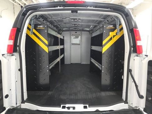 New 2026 Chevrolet Express 2500 w/ Driver Convenience Package RWD image 20