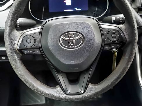 Used 2023 Toyota RAV4 LE AWD/4WD image 14