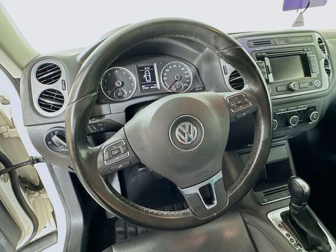 Used 2012 Volkswagen Tiguan S AWD/4WD image 11