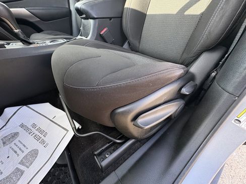 Used 2019 Jeep Cherokee Latitude w/ Cold Weather Group image 34