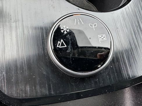 Used 2022 Nissan Rogue SL w/ SL Premium Package image 18