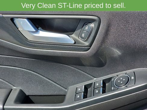 Used 2024 Ford Escape ST-Line AWD/4WD image 32