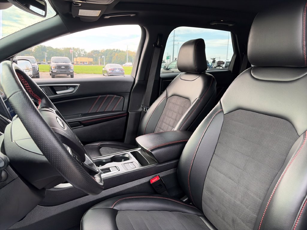 Used 2024 Ford Edge ST-Line AWD/4WD image 16