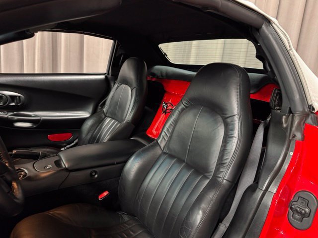Used 1998 Chevrolet Corvette Convertible w/ Memory Pkg RWD image 25