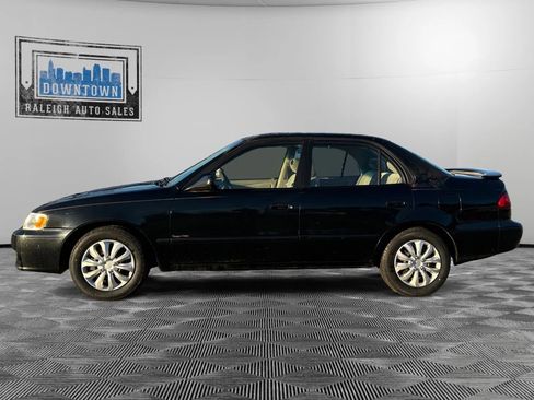 Used 2001 Toyota Corolla CE image 9