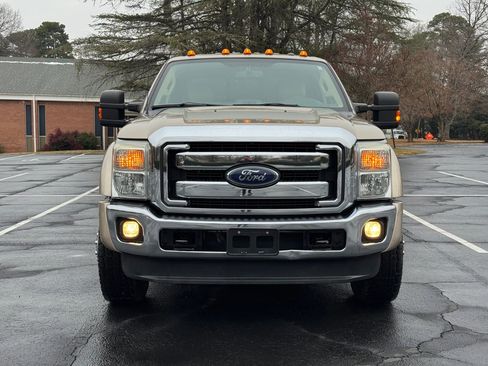 Used 2013 Ford F450 Lariat w/ Lariat Interior Pkg image 3