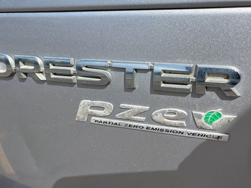 Used 2015 Subaru Forester 2.5i w/ Alloy Wheel Package image 22