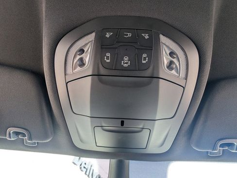 New 2026 Chrysler Pacifica Select w/ S Appearance Package image 35