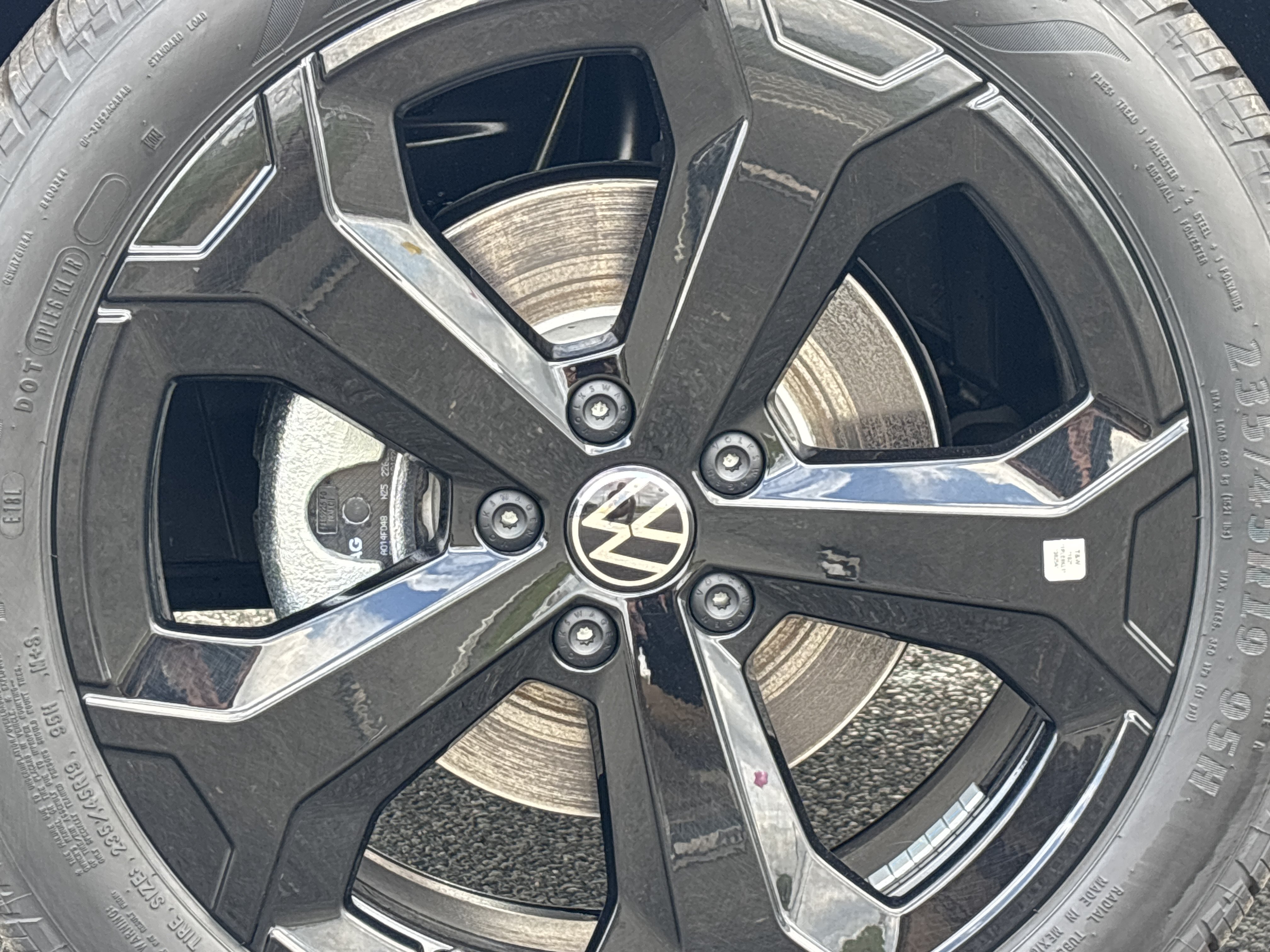 New 2026 Volkswagen Taos SEL AWD/4WD image 13