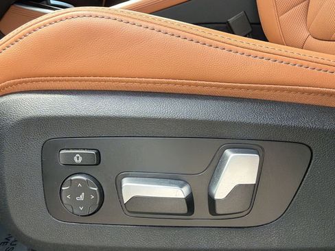 Used 2024 BMW X5 xDrive40i w/ Premium Package AWD/4WD image 14