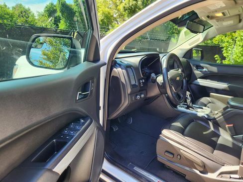 Used 2022 Chevrolet Colorado ZR2 w/ ZR2 Dusk Special Edition image 24