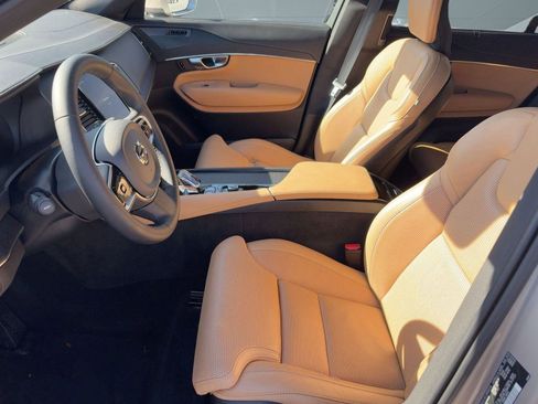 Certified 2024 Volvo XC90 B6 Ultimate w/ Protection Package Premier image 5