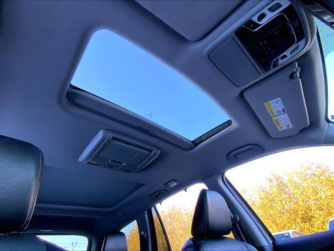 Used 2017 Honda Pilot Elite image 14