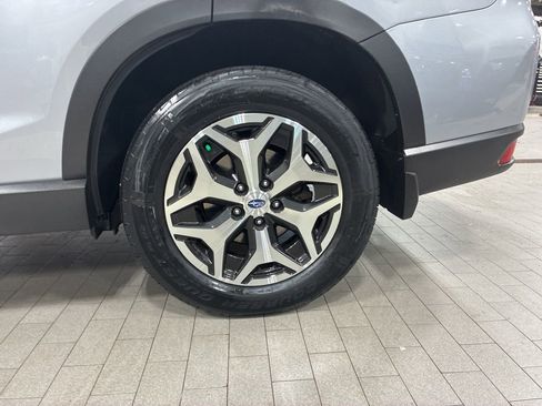 Used 2022 Subaru Forester Premium image 13