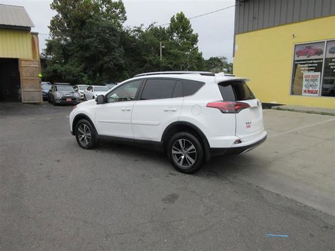 Used 2017 Toyota RAV4 XLE image 3