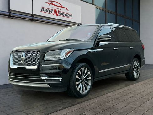 Used 2018 Lincoln Navigator Select w/ Technology Package image 6