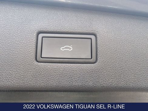 Used 2022 Volkswagen Tiguan SEL R-Line AWD/4WD image 30