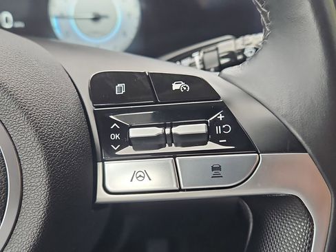 Certified 2024 Hyundai Elantra SEL w/ Convenience Package image 14