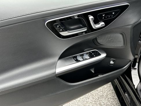 Certified 2022 Mercedes-Benz C 300 4MATIC Sedan image 11