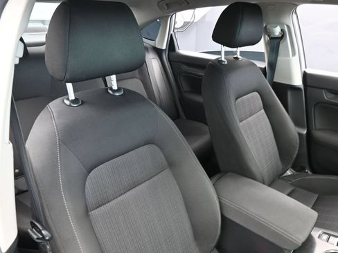 Used 2025 Honda Civic LX image 39