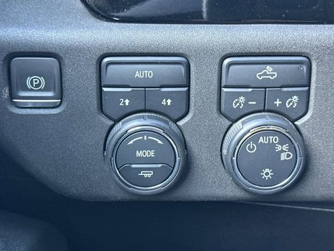 Used 2024 Chevrolet Silverado 1500 LT w/ Protection Package image 39