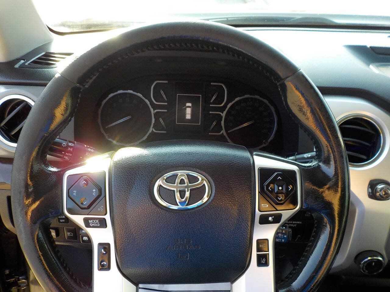 Used 2018 Toyota Tundra Limited w/ Limited Premium Package AWD/4WD image 16