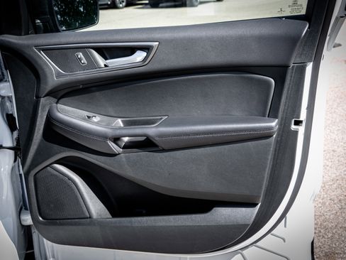 Used 2022 Ford Edge SE image 22