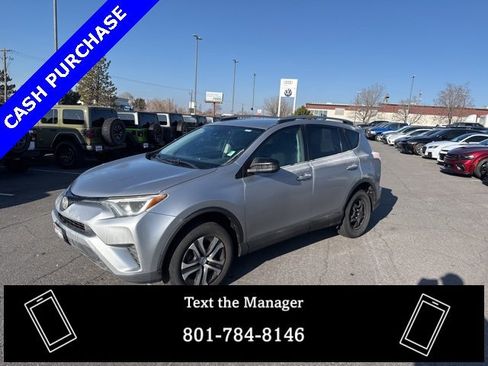Used 2017 Toyota RAV4 LE image 3