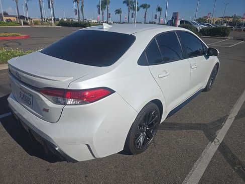 Used 2025 Toyota Corolla SE FWD image 8