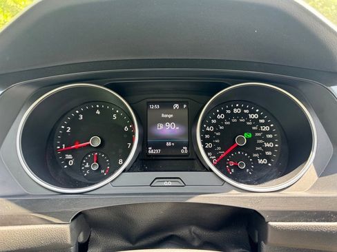 Used 2019 Volkswagen Tiguan S FWD image 20