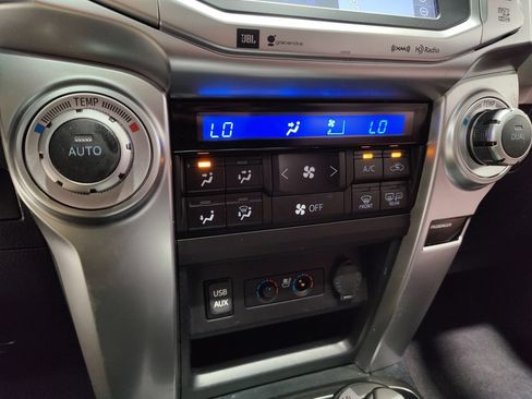 Used 2018 Toyota 4Runner Limited AWD/4WD image 35
