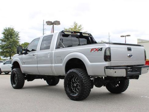 Used 2015 Ford F250 Lariat w/ Lariat Ultimate Package image 7