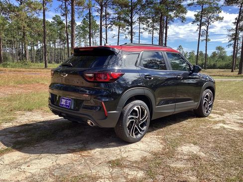 New 2026 Chevrolet TrailBlazer RS w/ Convenience Package FWD image 5