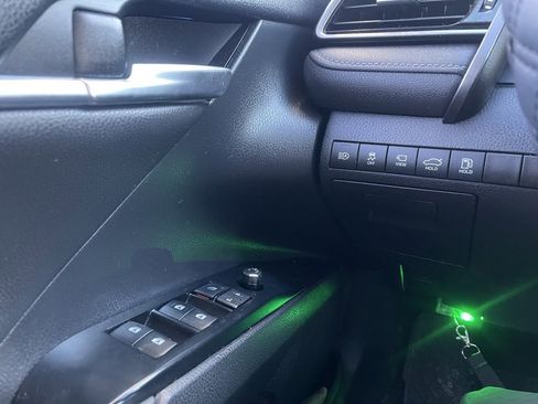 Used 2019 Toyota Camry XSE image 14