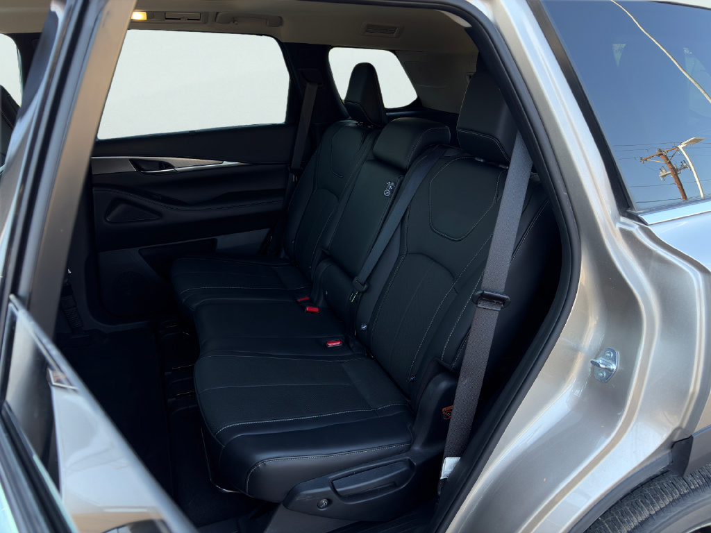 Used 2023 INFINITI QX60 Luxe AWD/4WD image 27