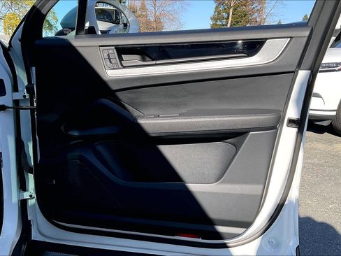 Used 2024 Porsche Cayenne image 25