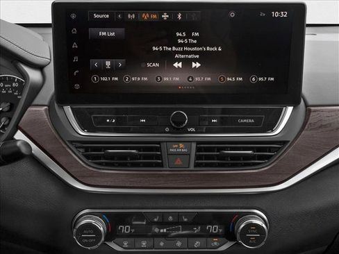 New 2025 Nissan Altima 2.5 SL image 7