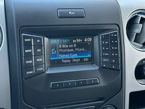 Used 2014 Ford F150 XLT w/ XLT Chrome Package RWD image 17