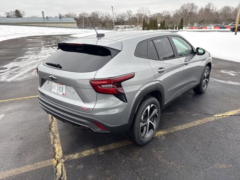 New 2026 Chevrolet Trax RS w/ Driver Confidence Package image 9