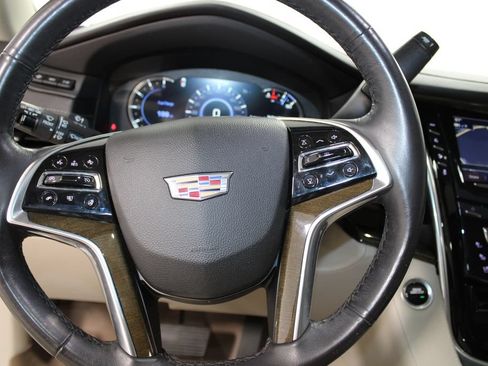 Used 2020 Cadillac Escalade Premium Luxury AWD/4WD image 33