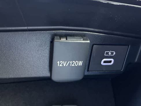 Used 2025 Toyota Corolla SE FWD image 32