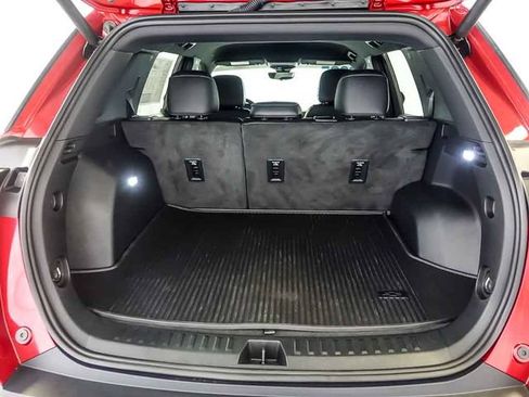Used 2025 Chevrolet Equinox LT w/ Convenience Package II FWD image 30