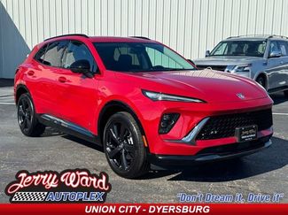 Used 2025 Buick Envision Sport Touring video 1